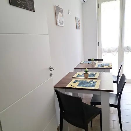 Domus De Loco Sano לינה וארוחת בוקר